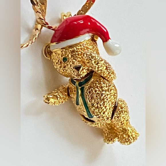 movable brooch pendant gold tone enamel rheistones Bear Santa Christmas pin VTG - Picture 6 of 8